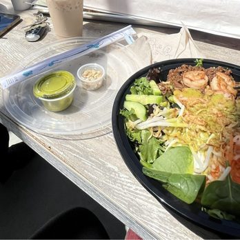 Cali Banh Mi - Salad and bowl - Sandwiches Near Me - San Diego, California