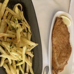 Los Gallos - Beef Milanese with fries