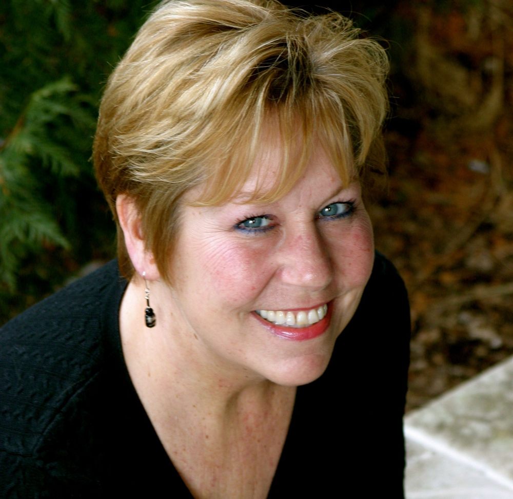 KATY MELE BAIRD & WARNER BARRINGTON Updated May 2024 754 West