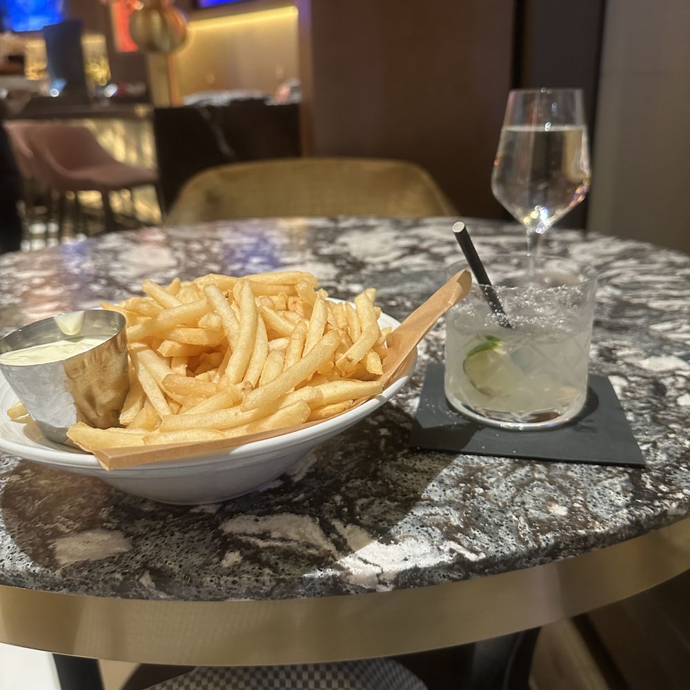Sessions Restaurant - fries and margarita - Breakfast & Brunch Near Me - New York, New York