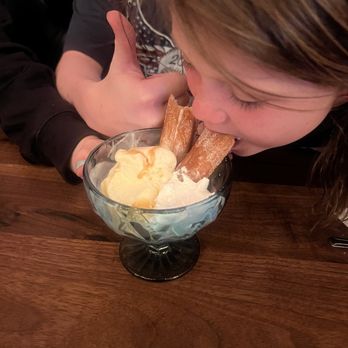 Trailhead Public House & Eatery - Churros! - Burgers Near Me - Moab, Utah Trailhead Public House & Eatery - Churros! - Burgers Near Me - Moab, Utah