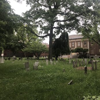 Flatbush Reformed Church - the graveyard, 2018 - Churches Near Me - Brooklyn, New York