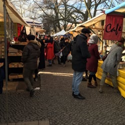 Markt am Maybach-Ufer