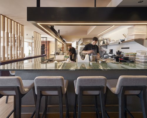 Restaurant dvisi by null