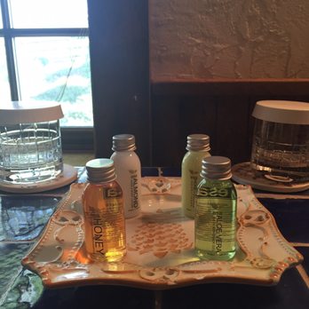 Goodstone Inn & Restaurant - Stocked Bathroom toiletries - Bed & Breakfast Near Me - Middleburg, Virginia Goodstone Inn & Restaurant - Stocked Bathroom toiletries - Bed & Breakfast Near Me - Middleburg, Virginia