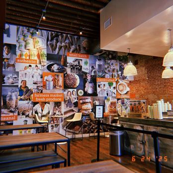 Rori's Artisanal Creamery - Inside - Ice Cream & Frozen Yogurt Near Me - Ventura, California Rori's Artisanal Creamery - Inside - Ice Cream & Frozen Yogurt Near Me - Ventura, California
