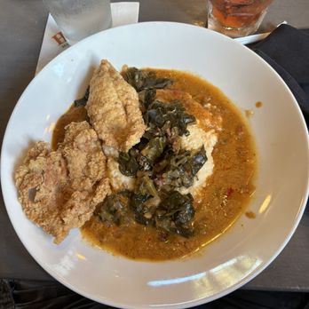 Harry's Seafood Bar & Grille - Chicken -N- Grits - American Near Me - Ocala, Florida