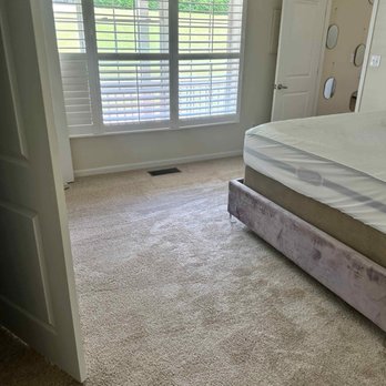 The Flooring Princess - Beautiful new carpet in a guest room. - Flooring Near Me - Atlanta, Georgia