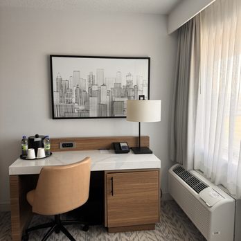 Delta Hotel - Markham - Hotels Near Me - Markham, Ontario