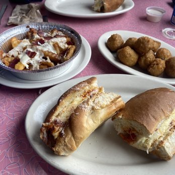 Red Line Diner - Bacon cheese fries, fried mushrooms, meatball Parmesan sub - Burgers Near Me - Saint Albans, West Virginia Red Line Diner - Bacon cheese fries, fried mushrooms, meatball Parmesan sub - Burgers Near Me - Saint Albans, West Virginia