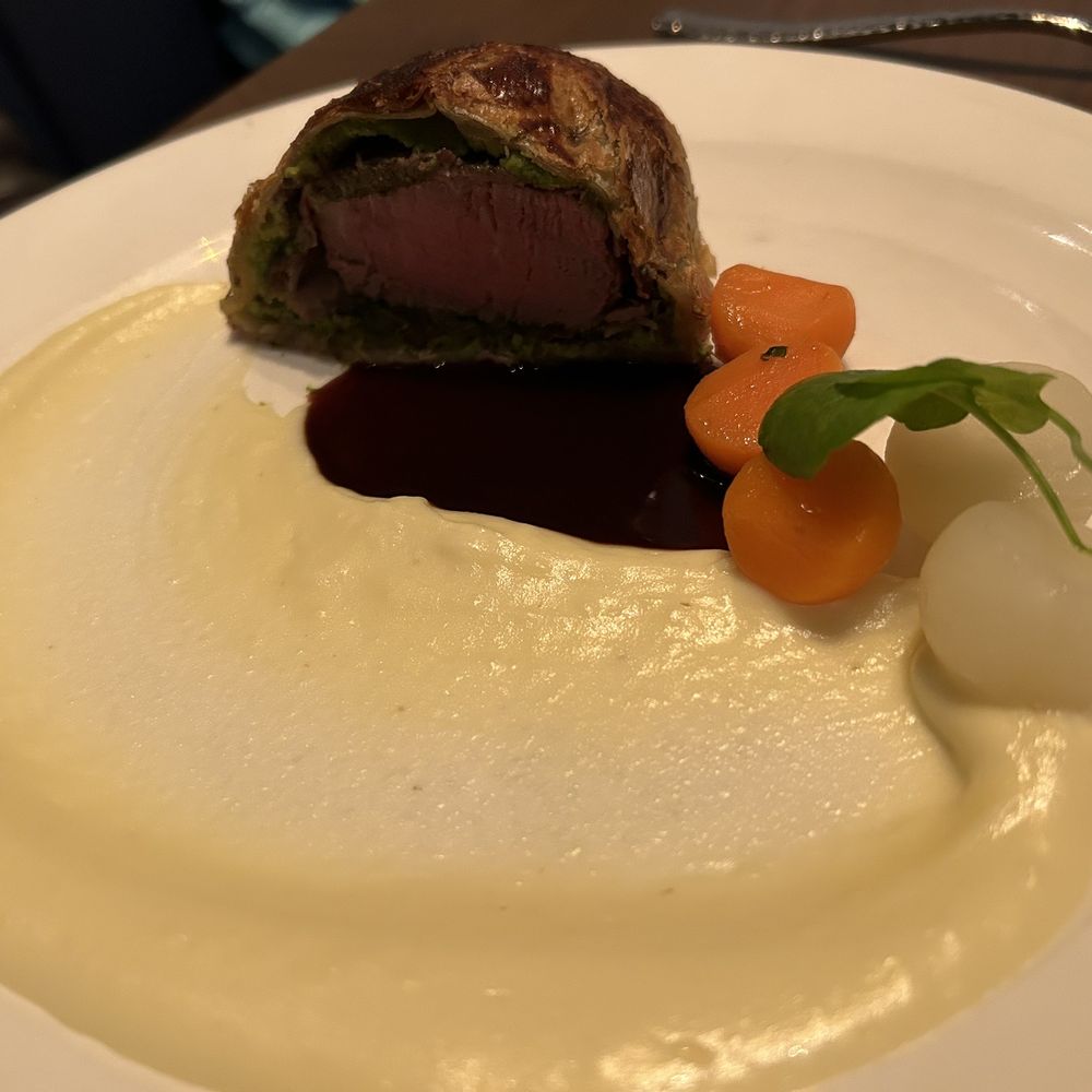 Ramsay's Kitchen - Beef Wellington - New American Near Me - Las Vegas, Nevada