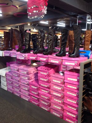 Ten dollar shoe store near me Clearance