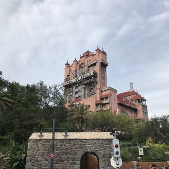 Hollywood Tower Hotel - Hotels Near Me - Orlando, Florida
