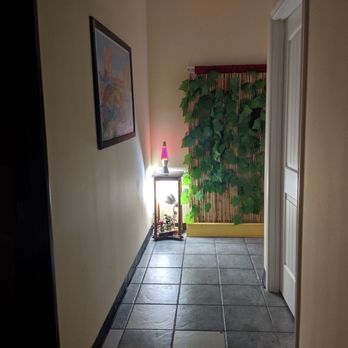 88 Foot Spa - Decorated hallway - Massage Near Me - Plano, Texas 88 Foot Spa - Decorated hallway - Massage Near Me - Plano, Texas