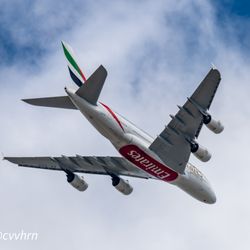 Emirates - On final for San Francisco International