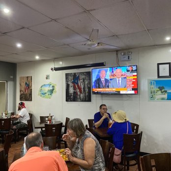 Orozco's - Inside area - Puerto Rican Near Me - San Juan, Puerto Rico
