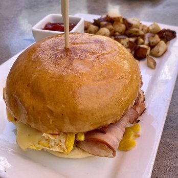 Knotty Barrel - Breakfast Sandwich - Gastropubs Near Me - San Diego, California Knotty Barrel - Breakfast Sandwich - Gastropubs Near Me - San Diego, California