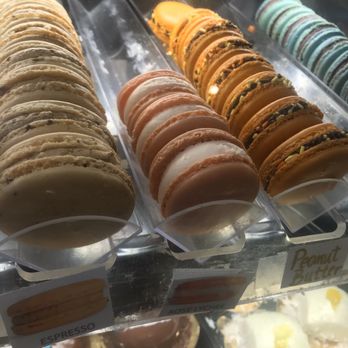 Mia's Bakery - Bakeries Near Me - Brooklyn, New York