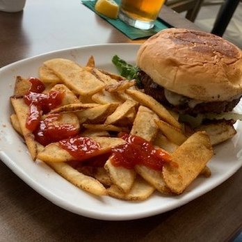 The Lodge at Paris Landing - Mushroom Swiss Burger - Resorts Near Me - Buchanan, Tennessee The Lodge at Paris Landing - Mushroom Swiss Burger - Resorts Near Me - Buchanan, Tennessee