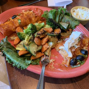 Yolanda's Mexican Cafe - Chicken Enchiladas with veggies - Mexican Near Me - Simi Valley, California