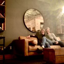 Adrift Hotel - Hotel common area, complete with books and cozy seating