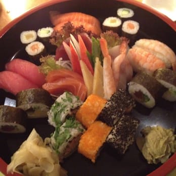 Yooji's Seefeld - The surprise sushi box for two! - Japanese Near Me - Zürich, ZH
