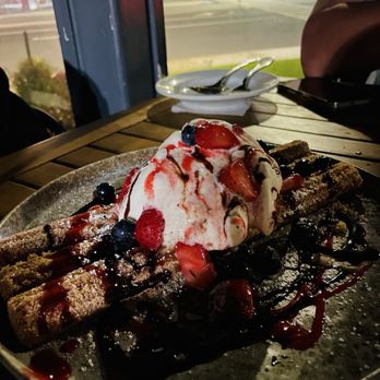 Calico Fish House - Churro with ice cream - Seafood Near Me - Huntington Beach, California Calico Fish House - Churro with ice cream - Seafood Near Me - Huntington Beach, California