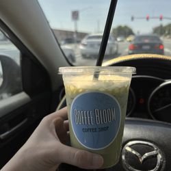 Coffee Bloom - Matcha latte