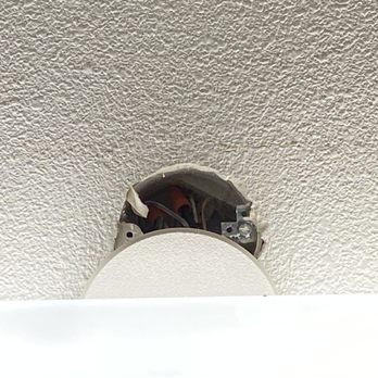 Super 8 by Wyndham Oroville - Exposed wiring - Hotels Near Me - Oroville, California Super 8 by Wyndham Oroville - Exposed wiring - Hotels Near Me - Oroville, California