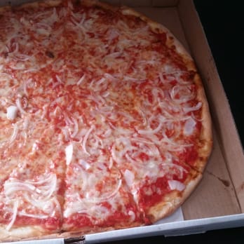 Middlebury Pizza - Cheese and onion pizza - Pizza Near Me - Middlebury, Connecticut