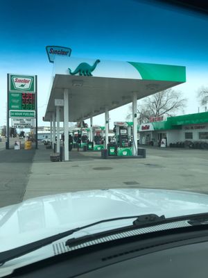 Call's Sinclair Service Station