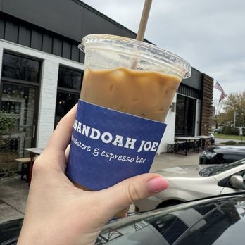 Shenandoah Joe Coffee Roasters - Lavender oatmilk latte - Coffee Roasteries Near Me - Charlottesville, Virginia Shenandoah Joe Coffee Roasters - Lavender oatmilk latte - Coffee Roasteries Near Me - Charlottesville, Virginia