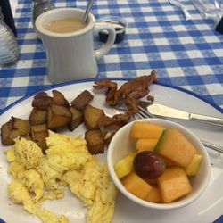 Joseph's Deli - Eggs, bacon, and potatoes from the breakfast buffet