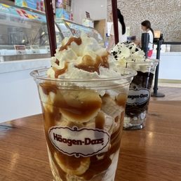 Dulce de Leche Dazzler Sundae and Cookies and Cream Dazzler Sundae.
