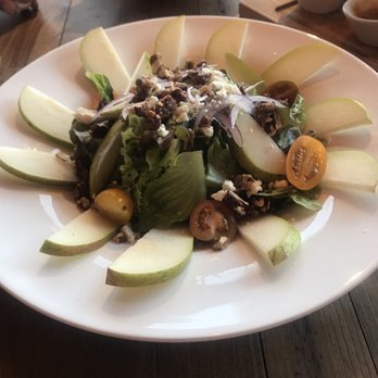 Black Smoke BBQ - Gorgonzola pear salad - Barbeque Near Me - Cabo San Lucas, BCS