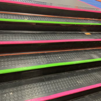 Sky Zone Trampoline Park - Steps - Trampoline Parks Near Me - Canonsburg, Pennsylvania Sky Zone Trampoline Park - Steps - Trampoline Parks Near Me - Canonsburg, Pennsylvania