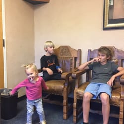 Canyon Vista Bone & Joint Surgery - Waiting room