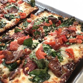 COMO's Restaurant - LGBT (spinach, garlic, bacon and tomato) - Pizza Near Me - Ferndale, Michigan COMO's Restaurant - LGBT (spinach, garlic, bacon and tomato) - Pizza Near Me - Ferndale, Michigan
