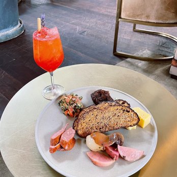 Saddles - Saddles Charcuterie w/ Garden Flower (mocktail) - Bars Near Me - Mount White, NSW
