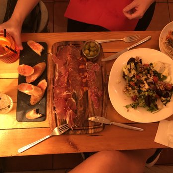 Chill Bar - Tapas Bars Near Me - Barcelona, B Chill Bar - Tapas Bars Near Me - Barcelona, B