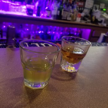 Liquid Zoo - Bars Near Me - Van Nuys, California