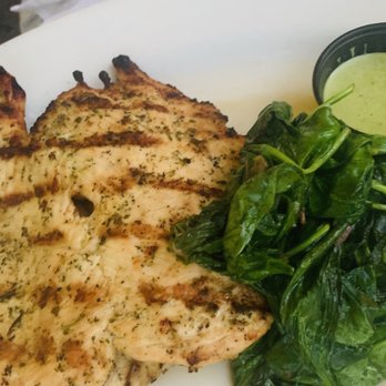 Sofrito New York - Chicken with spinach - Latin American Near Me - New York, New York Sofrito New York - Chicken with spinach - Latin American Near Me - New York, New York