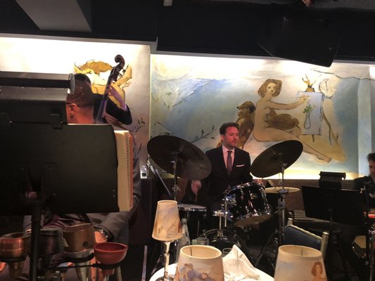 Café Carlyle by null