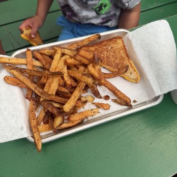 Martin's Bar-B-Que Joint - Barbeque Near Me - Spring Hill, Tennessee