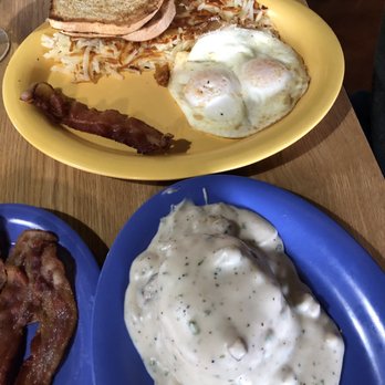 Squeeze In - Manly breakfast, classic eggs, bacon and potatoes with a side of biscuits and gravy - Breakfast & Brunch Near Me - Reno, Nevada Squeeze In - Manly breakfast, classic eggs, bacon and potatoes with a side of biscuits and gravy - Breakfast & Brunch Near Me - Reno, Nevada