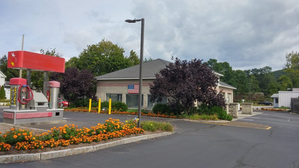 BURTON TOUCH FREE CAR WASH Updated August 2024 17 Photos & 10