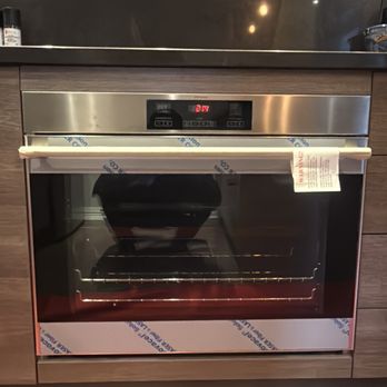 My Appliance Store - Professional single wall oven installation -- sleek built-in design, precision fit, fully tested, and safely installed. - Appliances & Repair Near Me - Toronto, Ontario