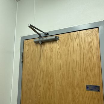 Wesley Handyman Group - Door closure repair. - Handyman Near Me Wesley Handyman Group - Door closure repair. - Handyman Near Me