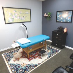 Koi Chiropractic and Acupuncture - Koi Acupuncture. Treatment Room 5. Acupuncturist Michael Mark LA.c