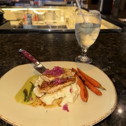 Keller's American Grill - Chicken entree